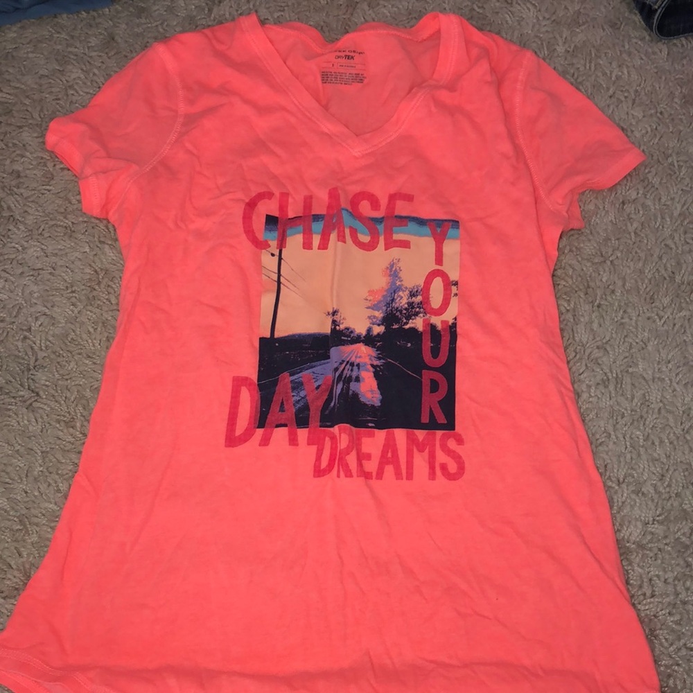 Woman’s tee
